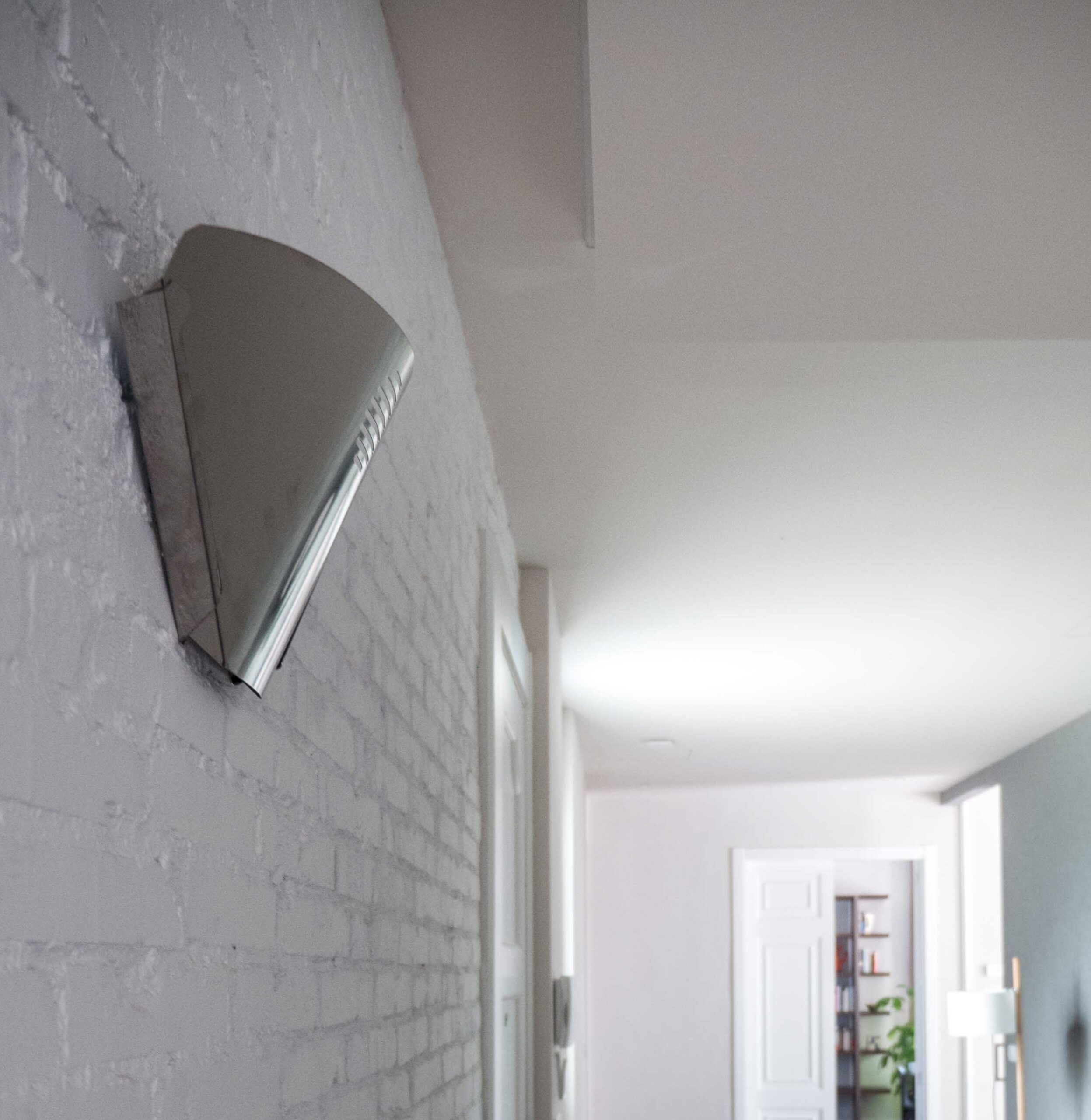 Lampara atrapa insectos Triangle 2 scaled